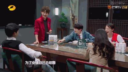 白敬亭魏大勋为什么叫山花兄弟,白敬亭和魏大勋山花组合