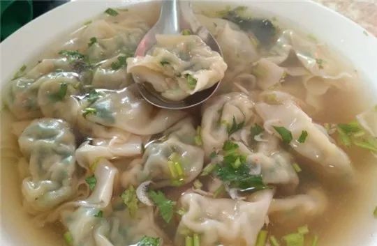 大连正宗虾仁三鲜馅馄饨,皮薄馅厚的馄饨大家都无法拒绝吧