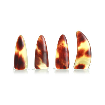 足下蹑丝履,足下蹑丝履下一句