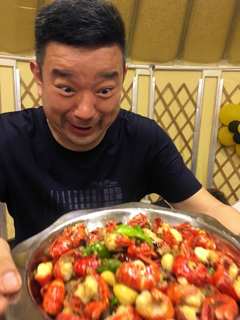 襄阳带鸡蛋的麻辣小龙虾,襄阳市中原西路懒人虾球