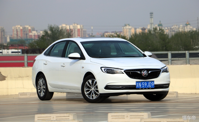 英朗和朗逸哪个更值得入手,英朗对比朗逸哪个更值得购买