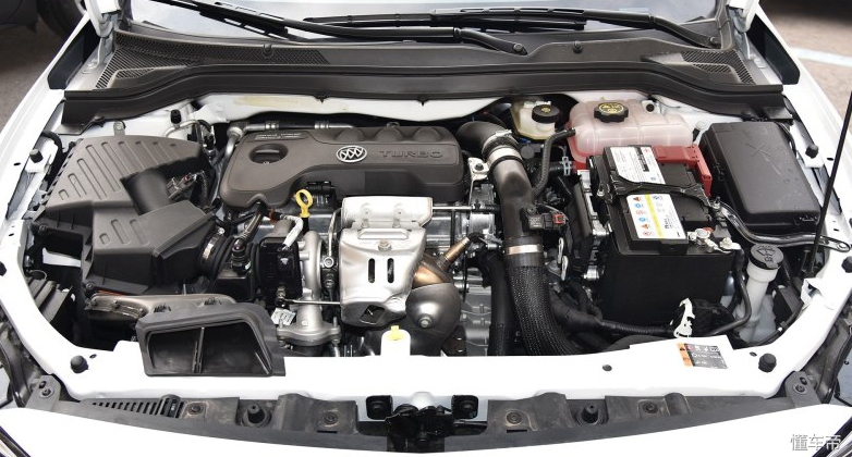 英朗和朗逸哪个更值得入手,英朗对比朗逸哪个更值得购买