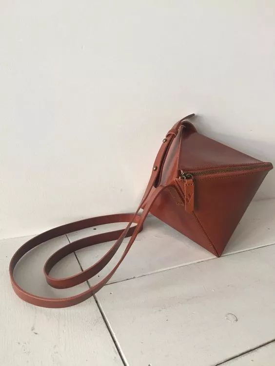 现在流行什么潮牌包包,轻奢必买十大经典包包品牌