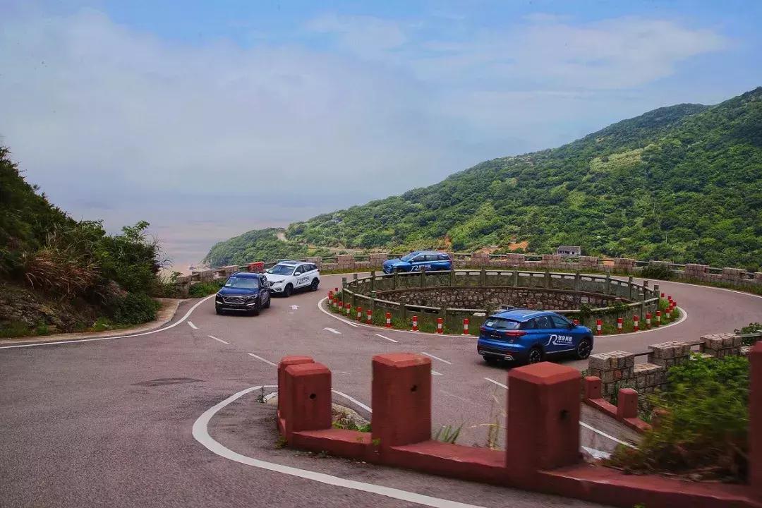 一汽奔腾r9试驾视频,一汽奔腾r9介绍