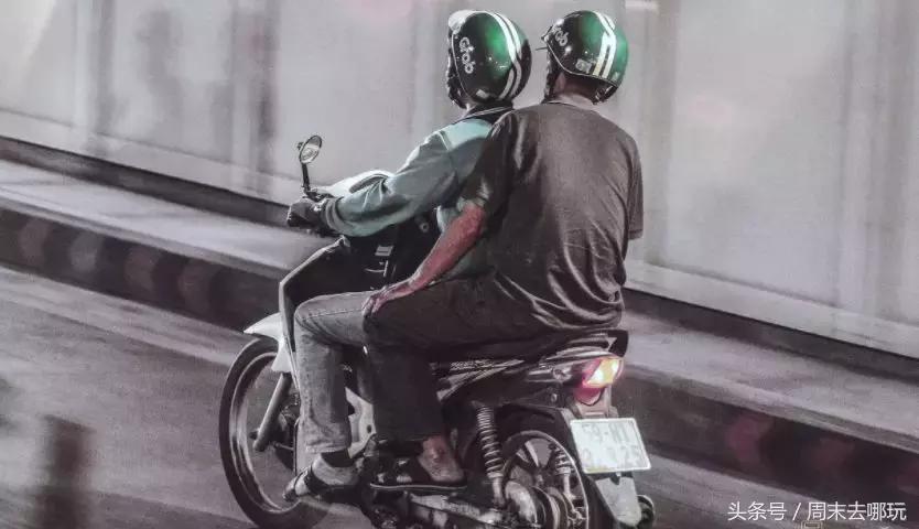 去了夏威夷才知道女人不用穿bra,去了斐济才知道,男人不爱穿裤子