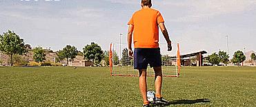 射门前两步是发力还是放松的,想射门是什么意思