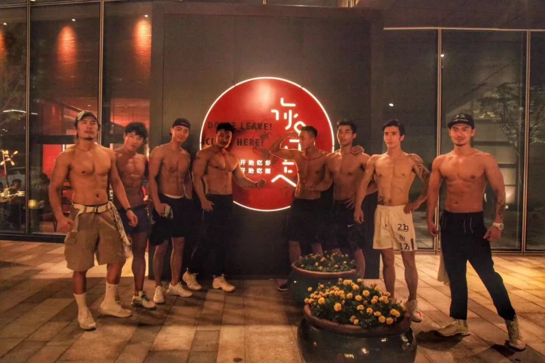 小龙虾主题旅行,小龙虾自由之旅