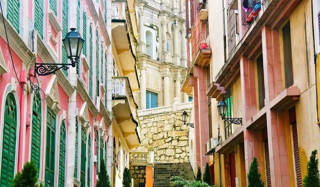 怀化高铁南站开通视频,珠海到怀化南高铁时刻表