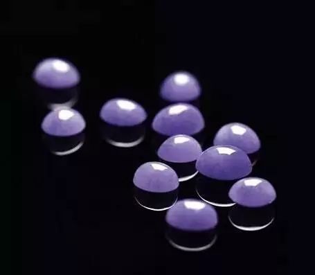 见光死的紫罗兰玉镯多少钱,紫罗兰翡翠的见光死是什么意思