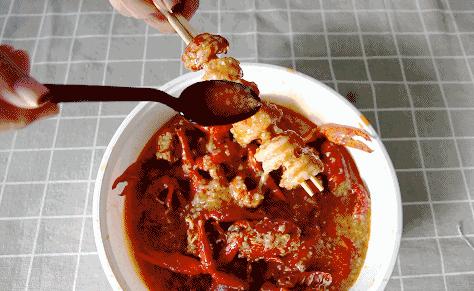 厦门这家专做小龙虾的店为女生研发了鲜肉版龙虾~