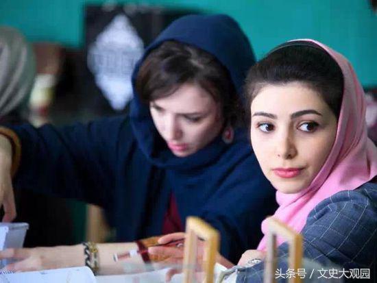 100元人民币在伊朗买汽车吗,100人民币在伊朗能买什么