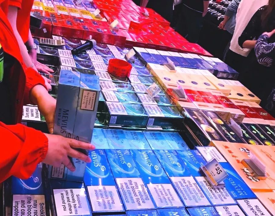 海洋量子号邮轮参观,海洋量子号邮轮航行航拍视频