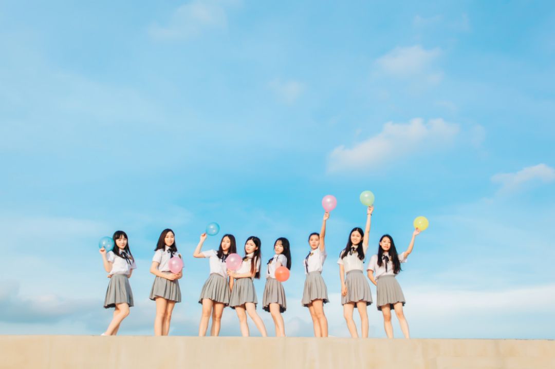 五十人集体照拍照姿势创意大全,高逼格的集体照怎么拍