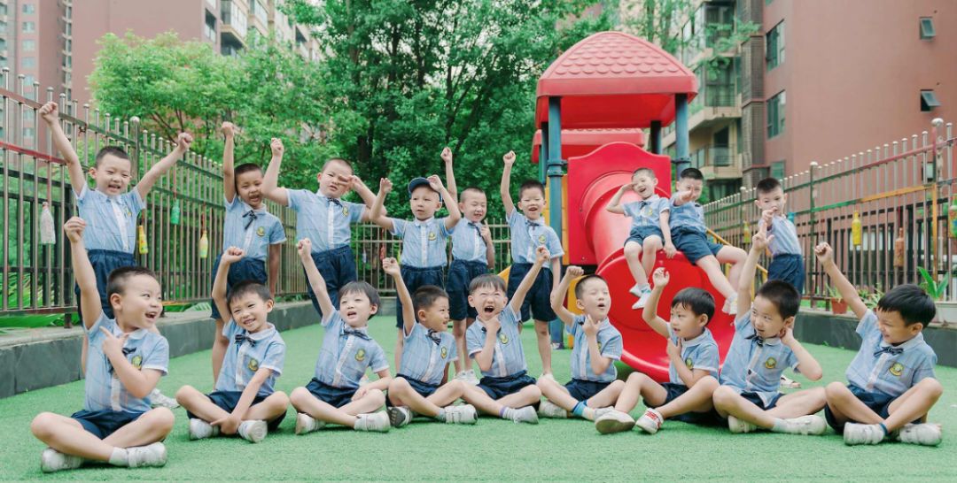 五十人集体照拍照姿势创意大全,高逼格的集体照怎么拍