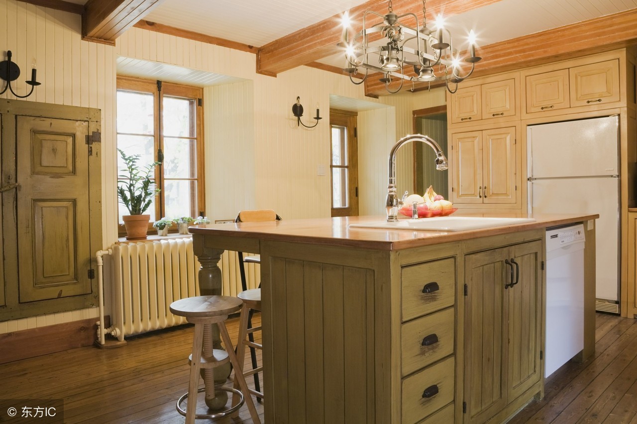 过道顶梁高低不平咋吊顶,不吊顶顶梁不平