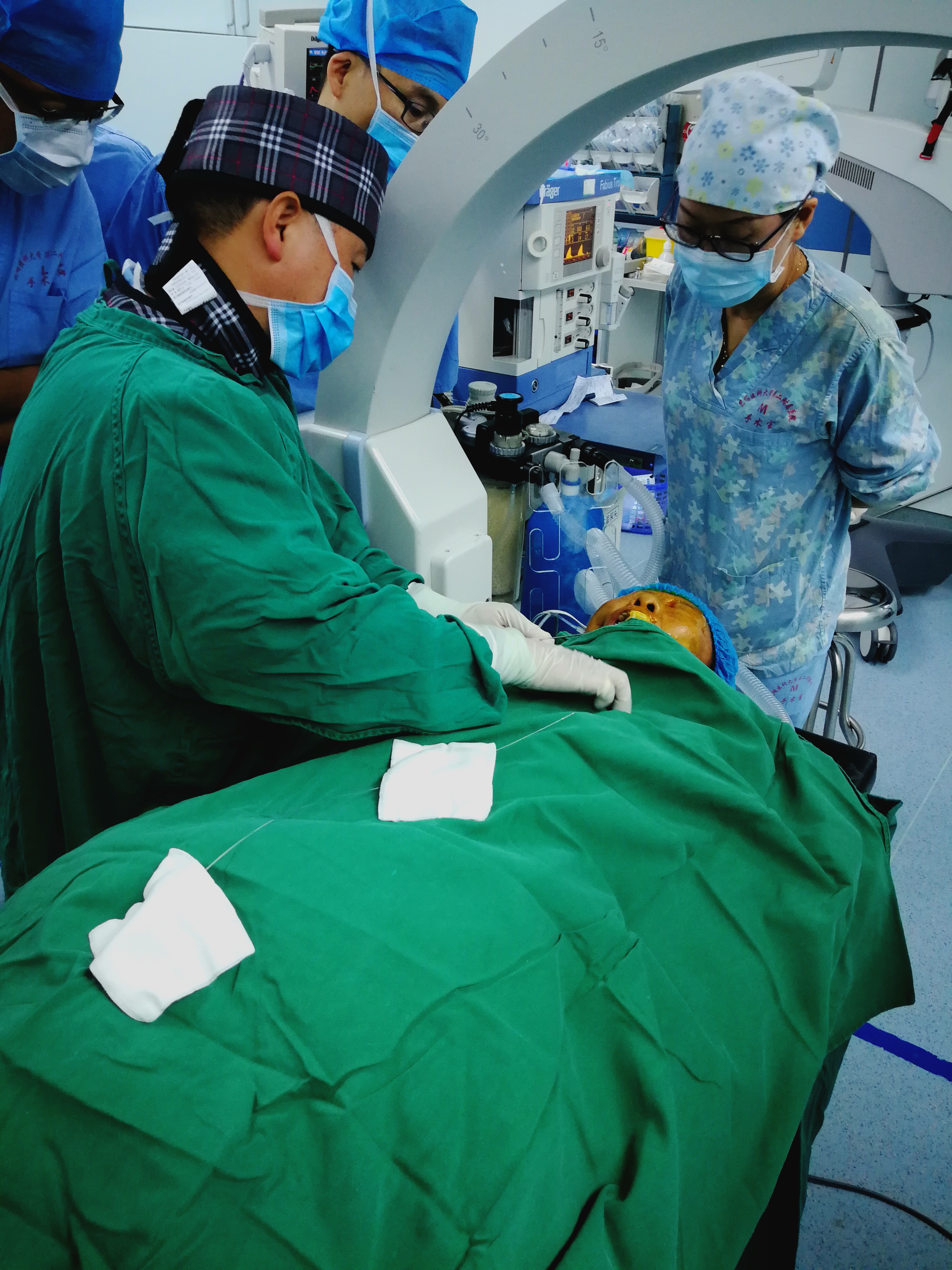 不开刀的微创治疗有哪些优势,没有微创直接开颅