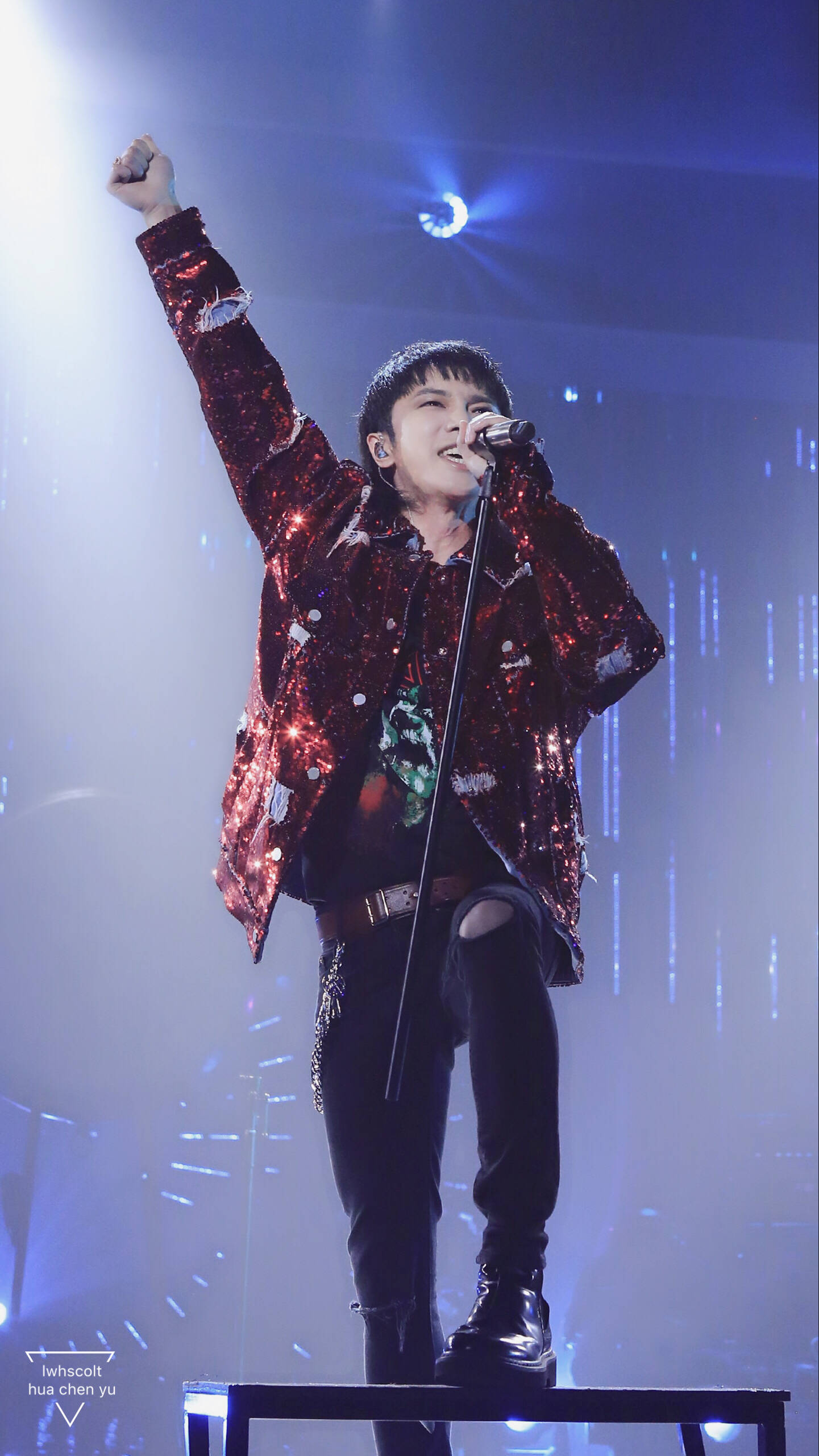 台风一流，曲风前卫，华晨宇网易云过万高赞歌曲评论精选