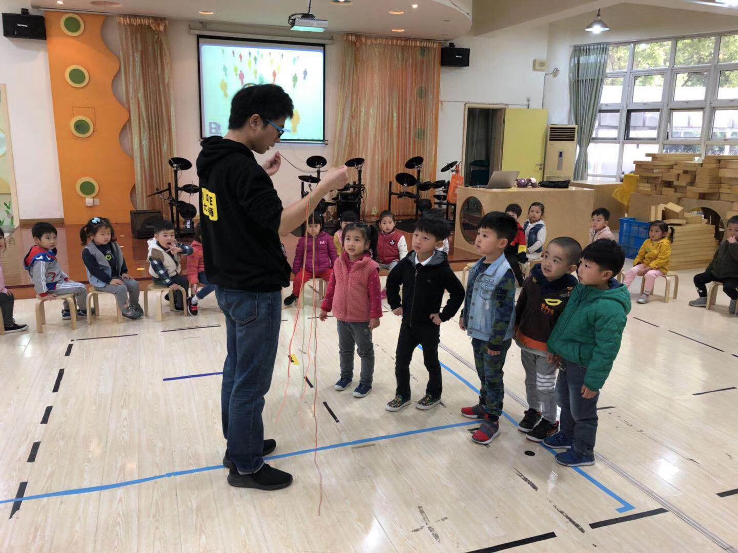 注重儿童情商教育,情商教育幼儿园