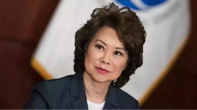 摩根弗里曼为什么人设崩塌,摩根弗里曼被人设崩塌