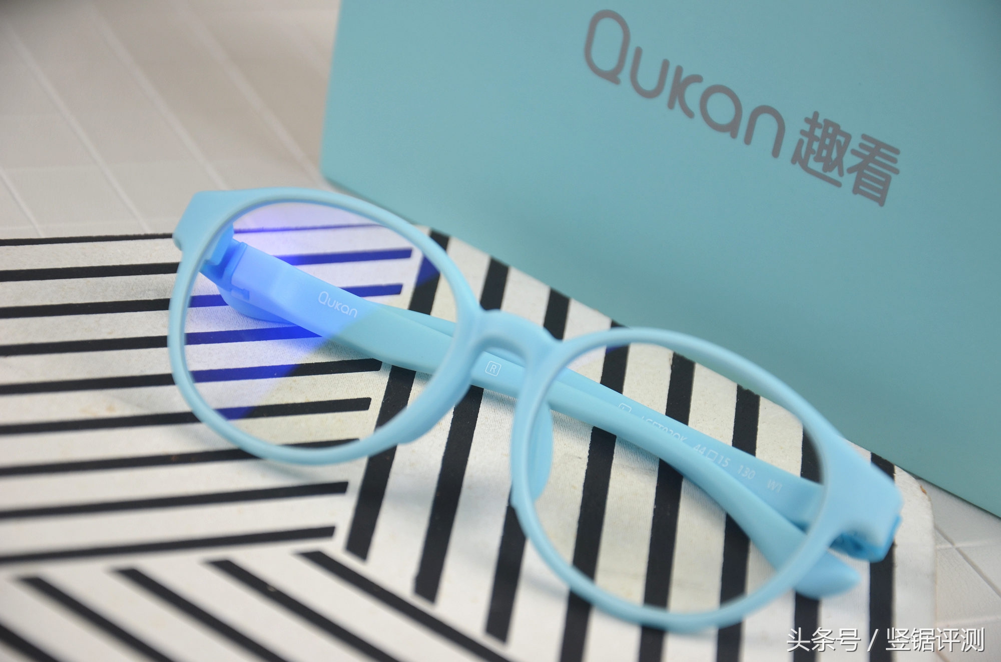 日本光学镜片，9层镀膜设计！专属儿童的护目眼镜评测