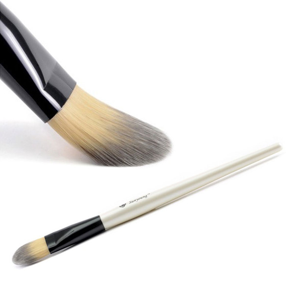 化妆刷的使用方法初级化妆教程,化妆教程初学者用什么化妆刷