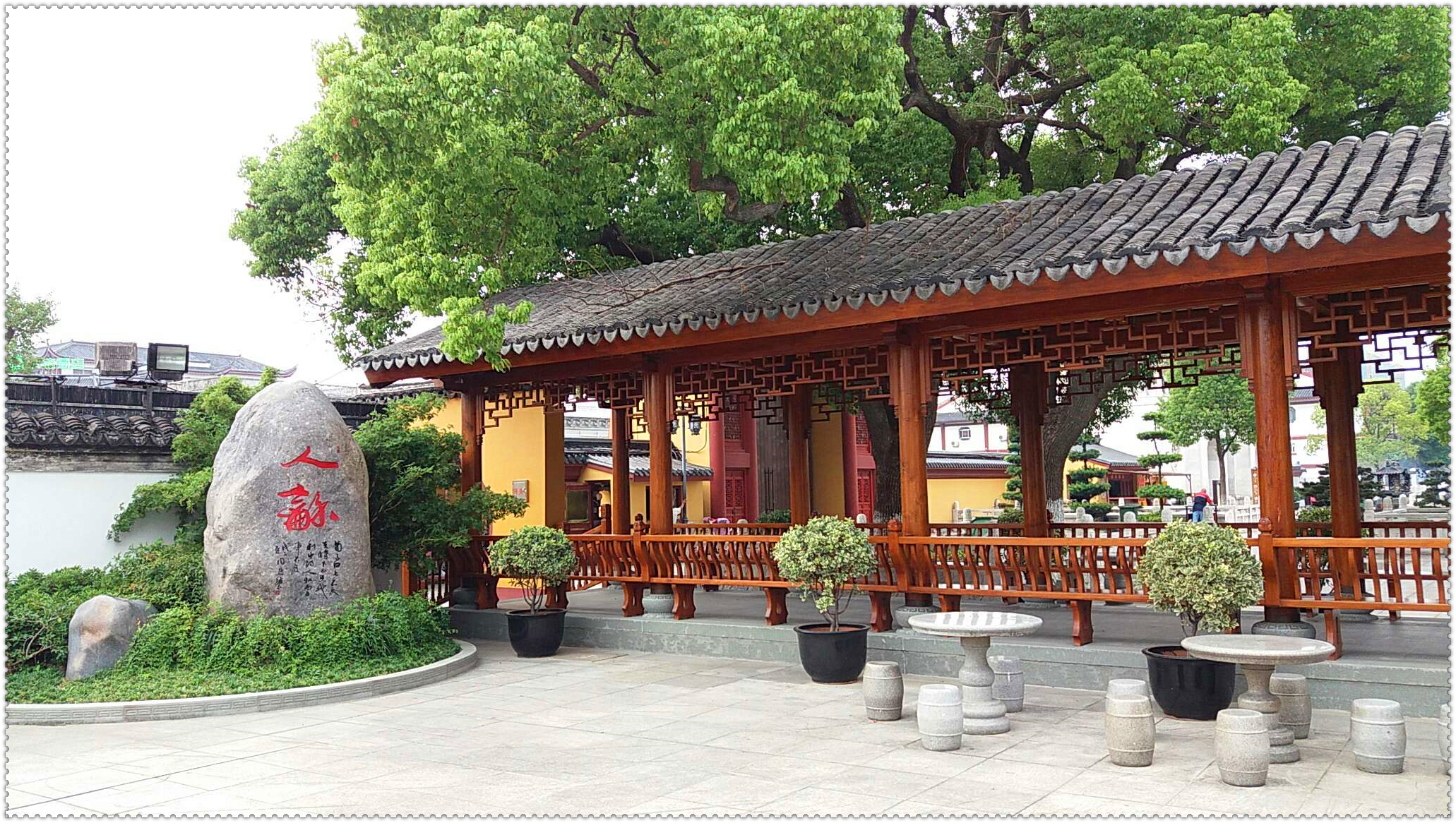 上海东林寺最高玉观音,上海东林寺五佛冠介绍