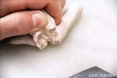 如何去鸡爪鸡骨最简单,大厨秘制凤爪做法