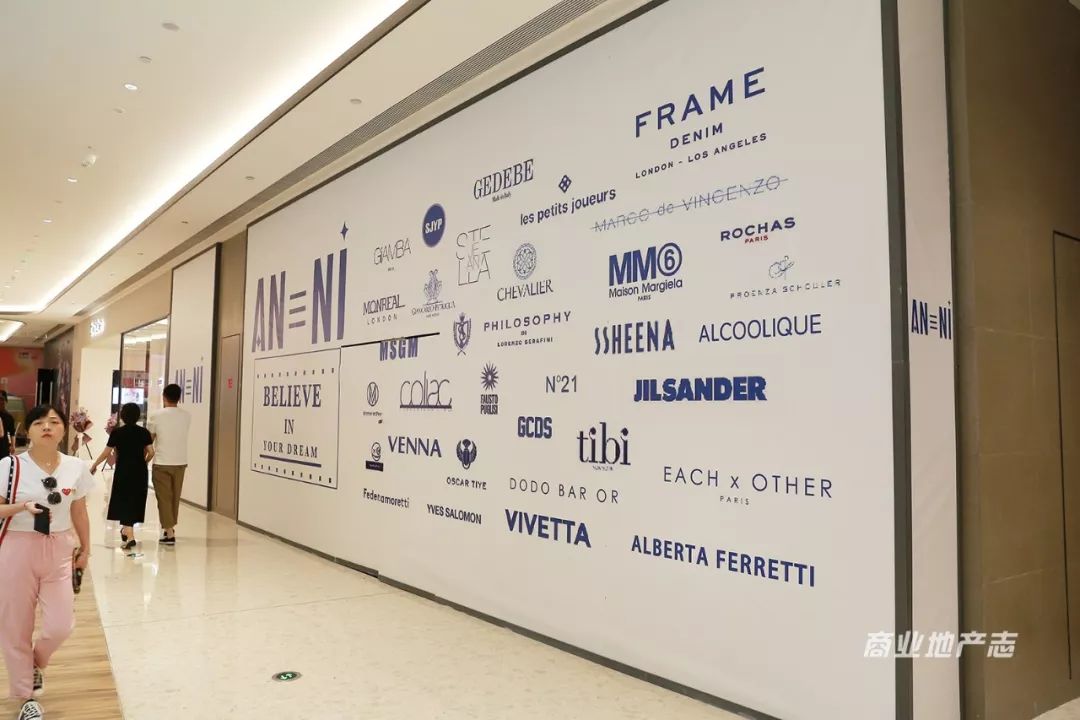 300张图片拼图,成都悠方可口可乐