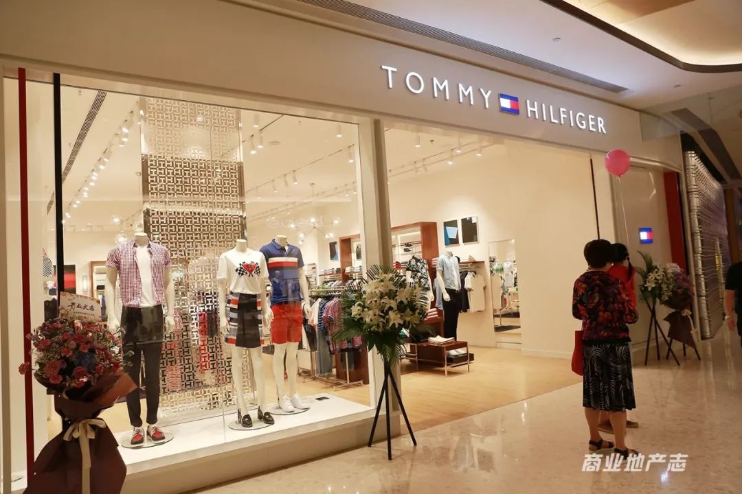 300张图片拼图,成都悠方可口可乐