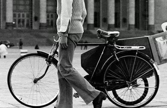 年轻人更爱国产货,对不起我就是喜欢你用日语怎么说