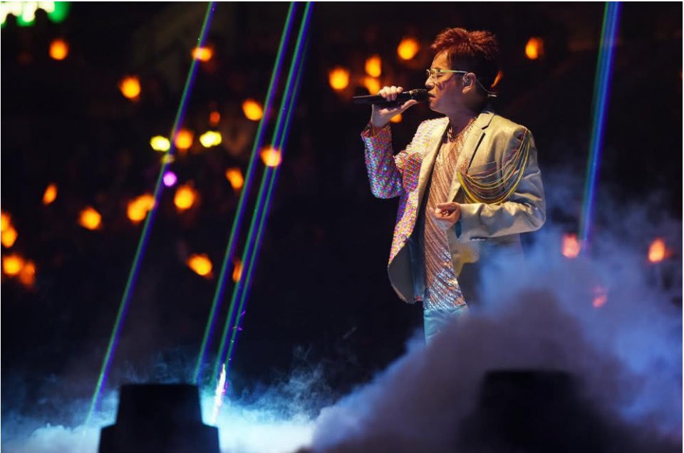 谭咏麟唱的黄家驹的歌曲,谭咏麟有一首歌很像黄家驹的歌