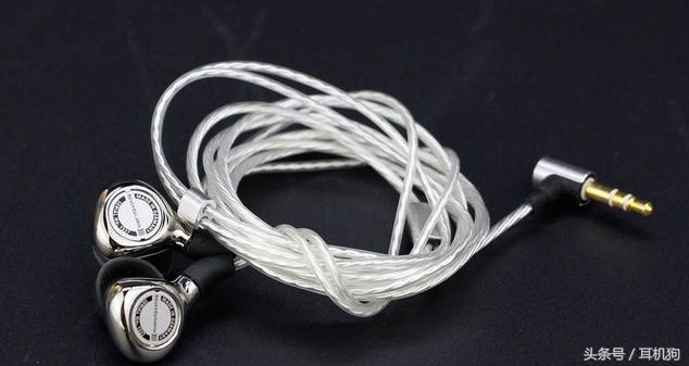 拜亚动力dt770pro和铁三角m50x哪个好,拜亚动力耳机听歌哪一款好用