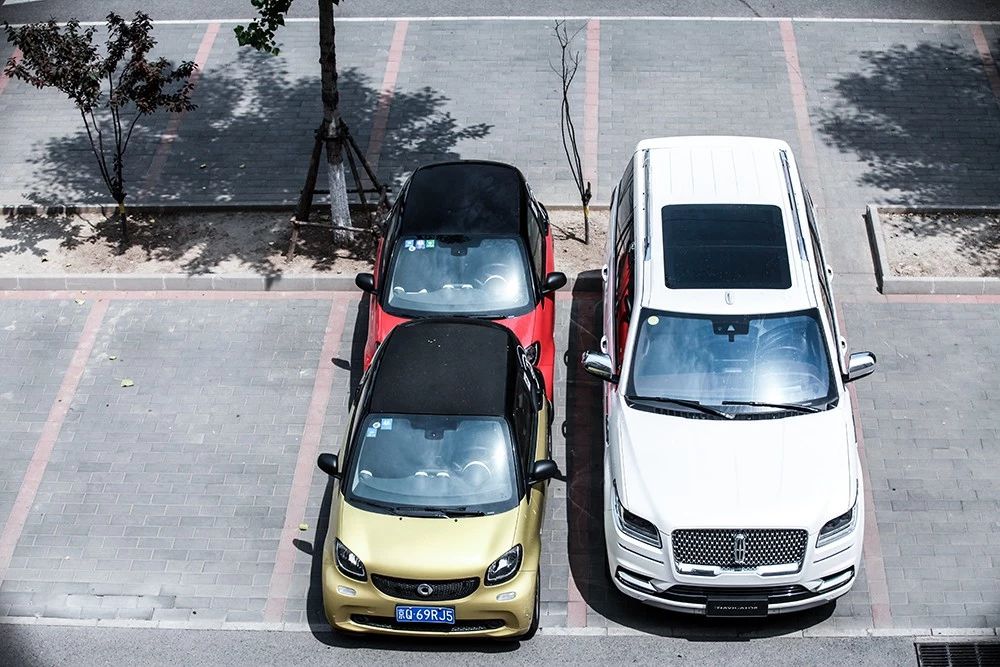 全新林肯领航员试驾视频,全尺寸suv课代表试驾林肯领航员