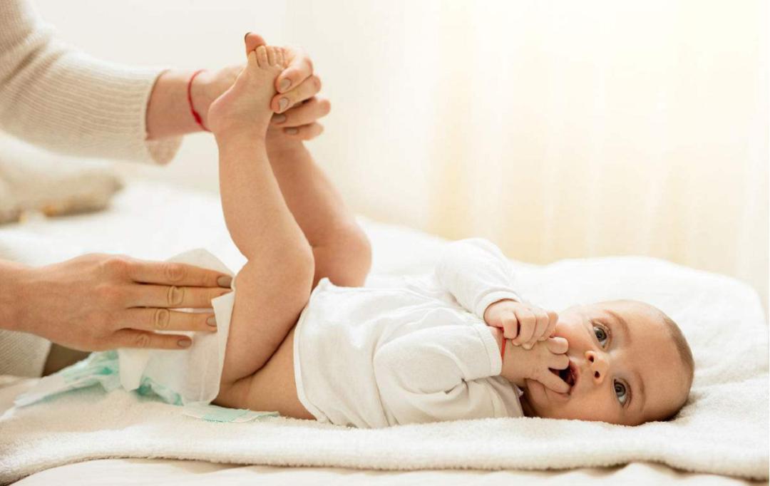 三个月宝宝一天拉6次怎么办,三月龄宝宝纯母乳每天拉几次大便