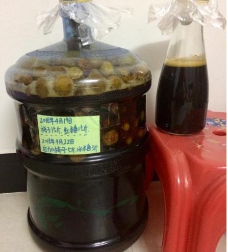 自制梅子酵素清肠排宿便,通便的梅子酵素