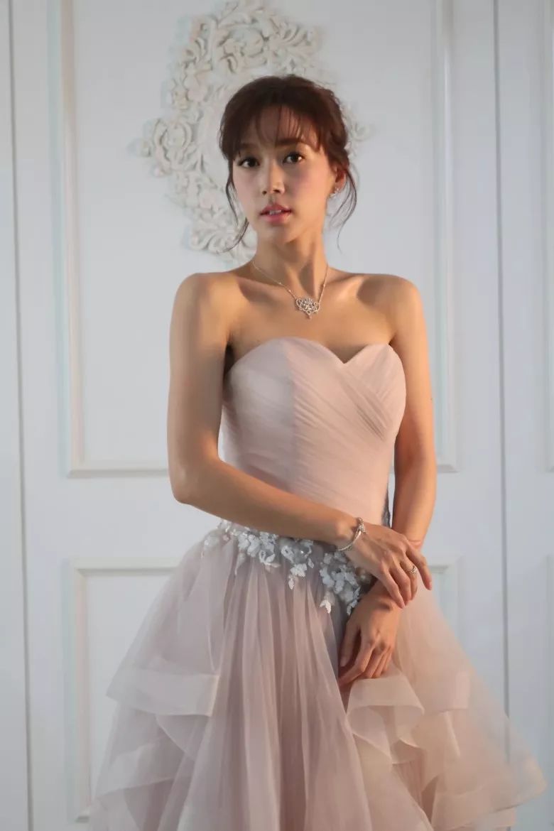 tvb新晋小花自曝桃花旺,tvb小花最近新消息