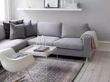 头发枯燥怎么办在家小妙招,头发掉在家里到处都是如何处理