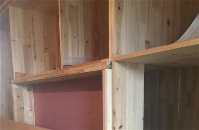 木工现场制作衣柜到顶的全过程,木工现场做的衣柜怎样看细节