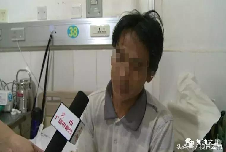 八岁小孩被砍断双手送到医院,8岁孩子被亲爹砍伤