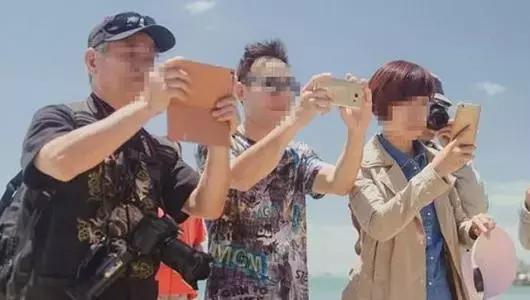 顽石：看客并不都可恶，可恶的是被看客化和看客“粉丝化”