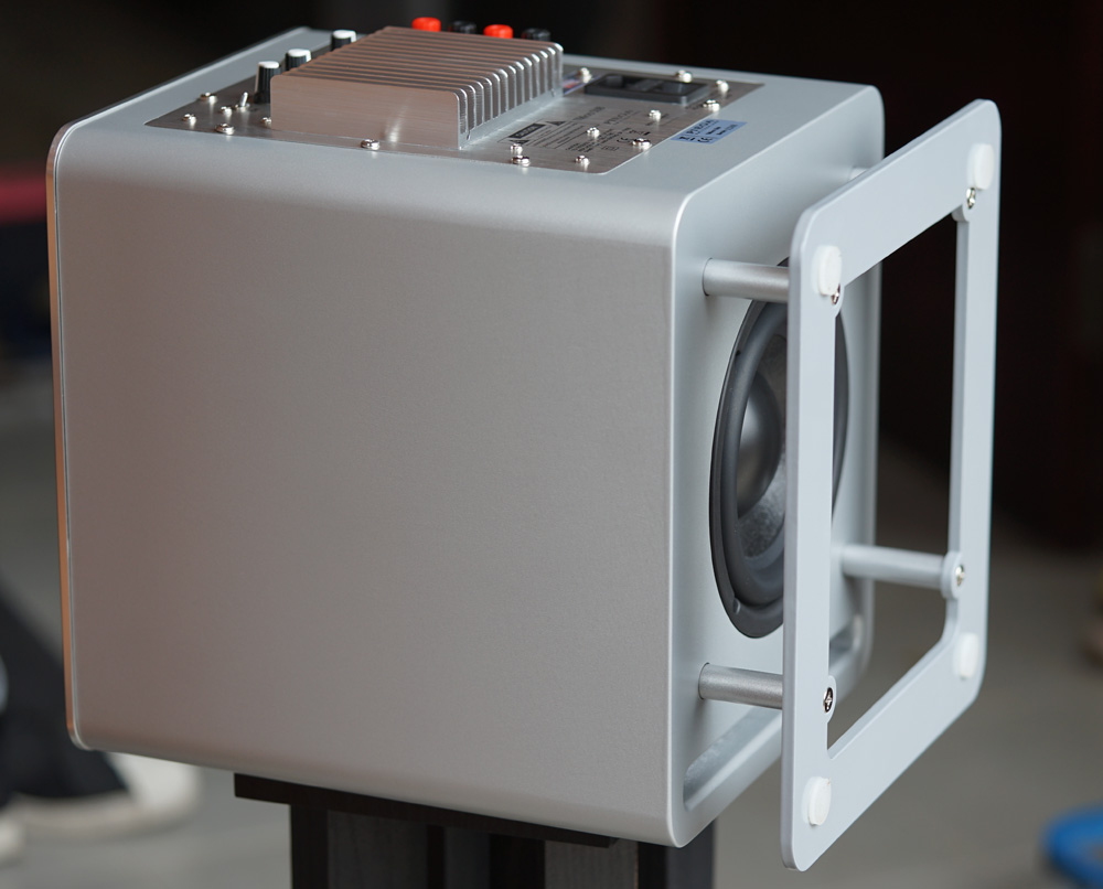 bose与jbl家庭影院对比,bose与索尼家庭影院音质差距