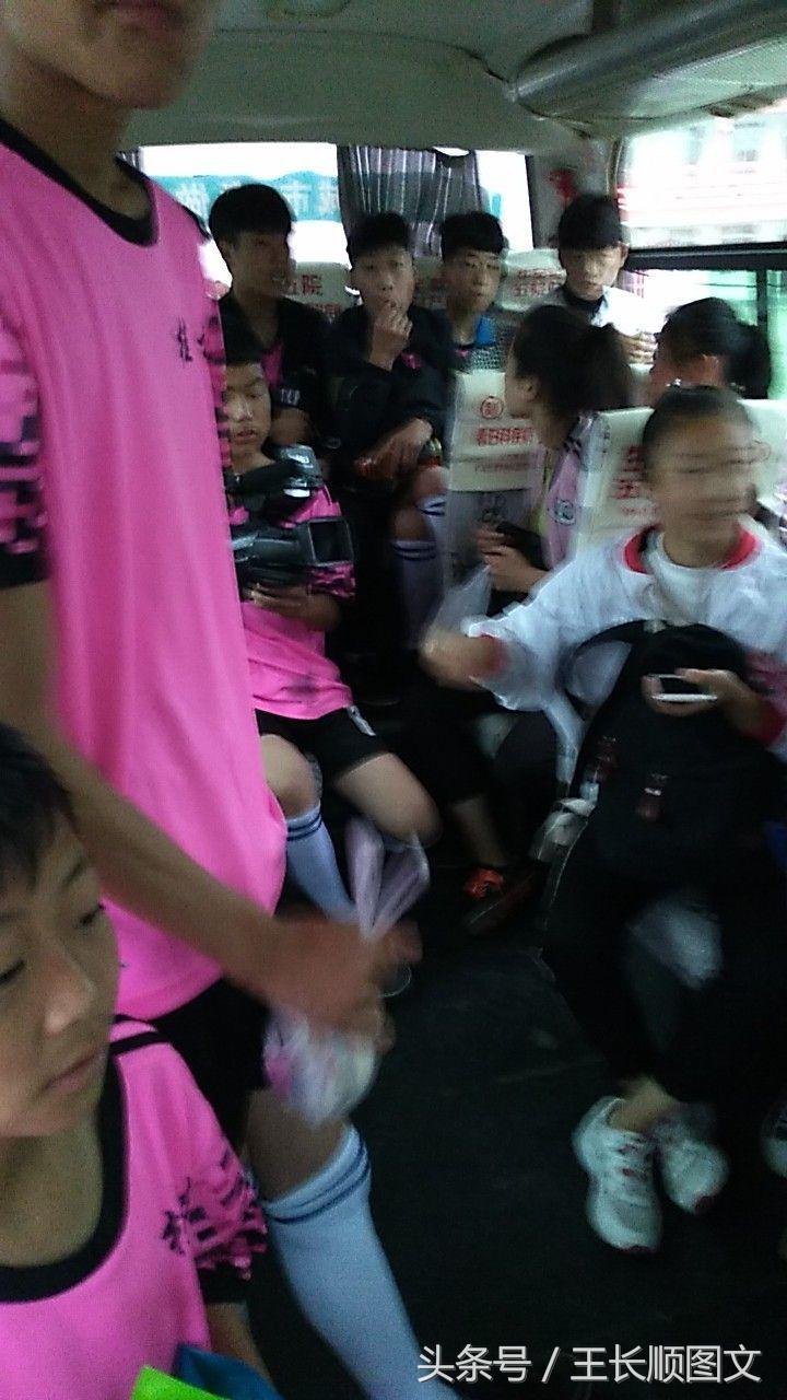 桂林镇中心校参加林州市“市长杯”足球赛*史大**记