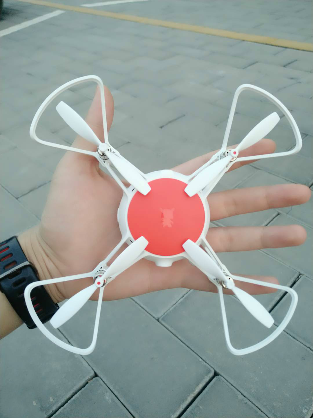 小飞侠无人机评测,米兔无人机飞行