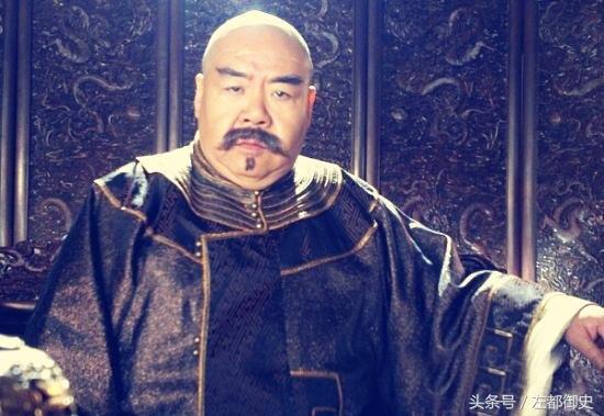 袁世凯死后，传位“遗诏”上写着三个名字，其中两人都当了大总统