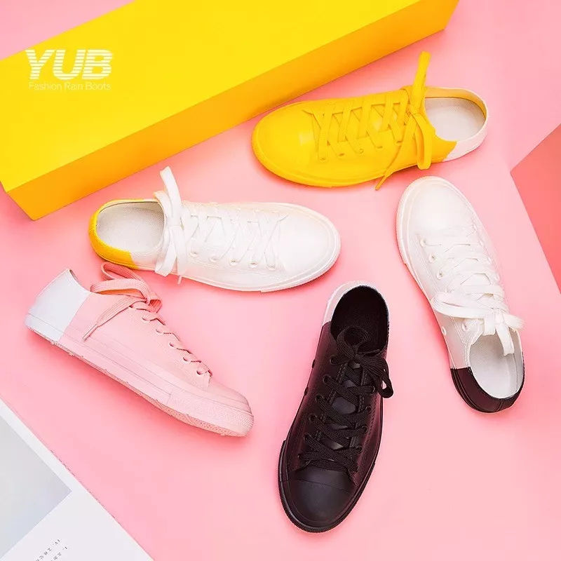 下雨天穿雨鞋防水又好看时尚,穿上雨鞋