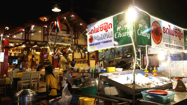 想去泰国旅游有什么值得买的,为什么喜欢去泰国买东西