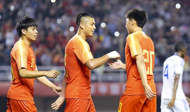 张玉宁狂奔20米破门王者归来下一站回归中超乃最佳选择