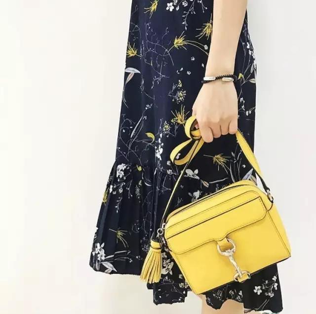 种草教你搭配这4款经典实用，可以出席任何场合的包