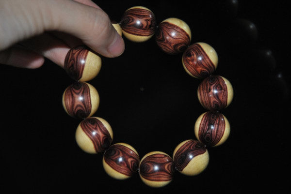 手串上的珠子应该穿几颗,手串穿几个珠子有讲究吗