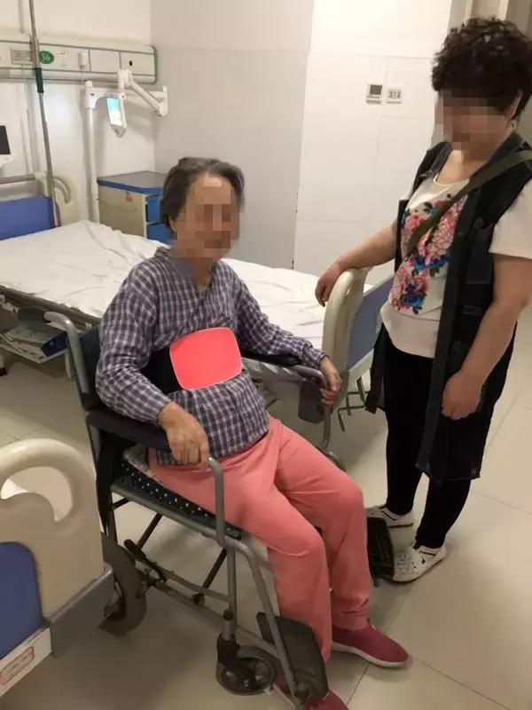 腰椎骨折怎么到医院看病,腰椎病理性骨折怎么冶